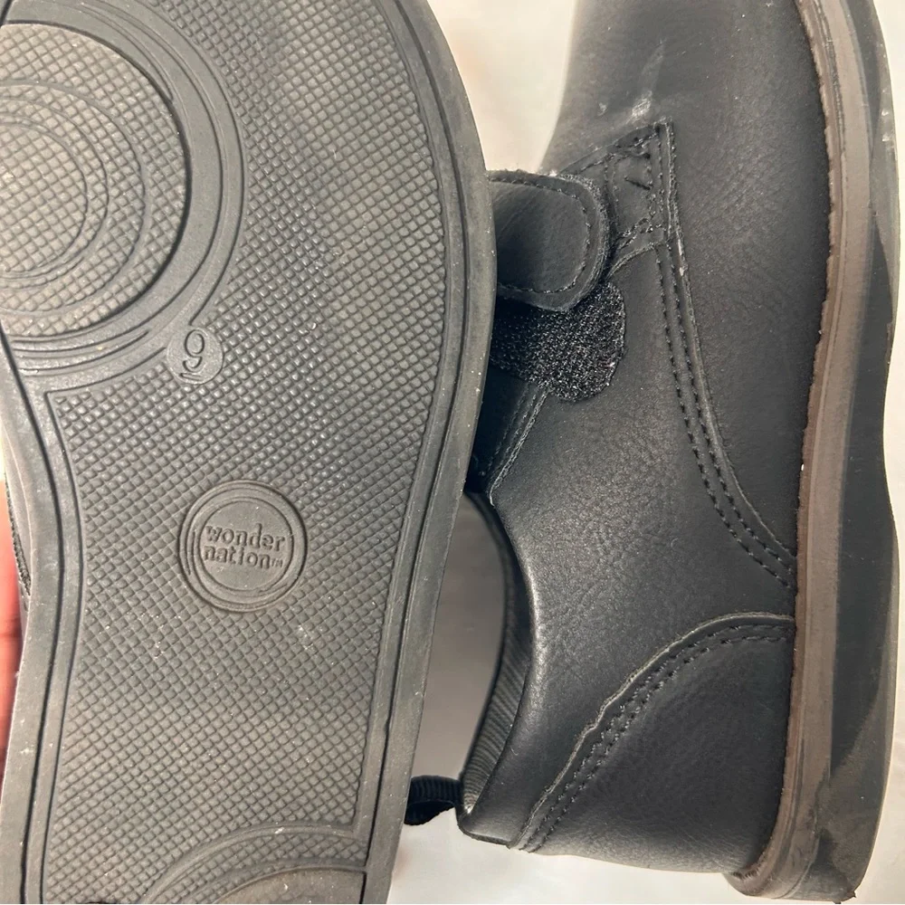 Wonder Nation Boy’s Black Dress Shoes with Velcro Straps Size 9